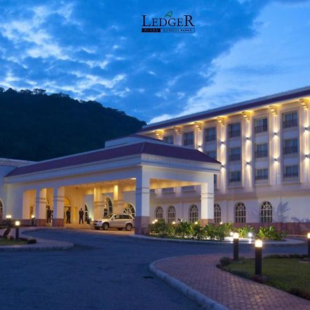 Hotel Ledger Plaza Bangui Ngoại thất bức ảnh